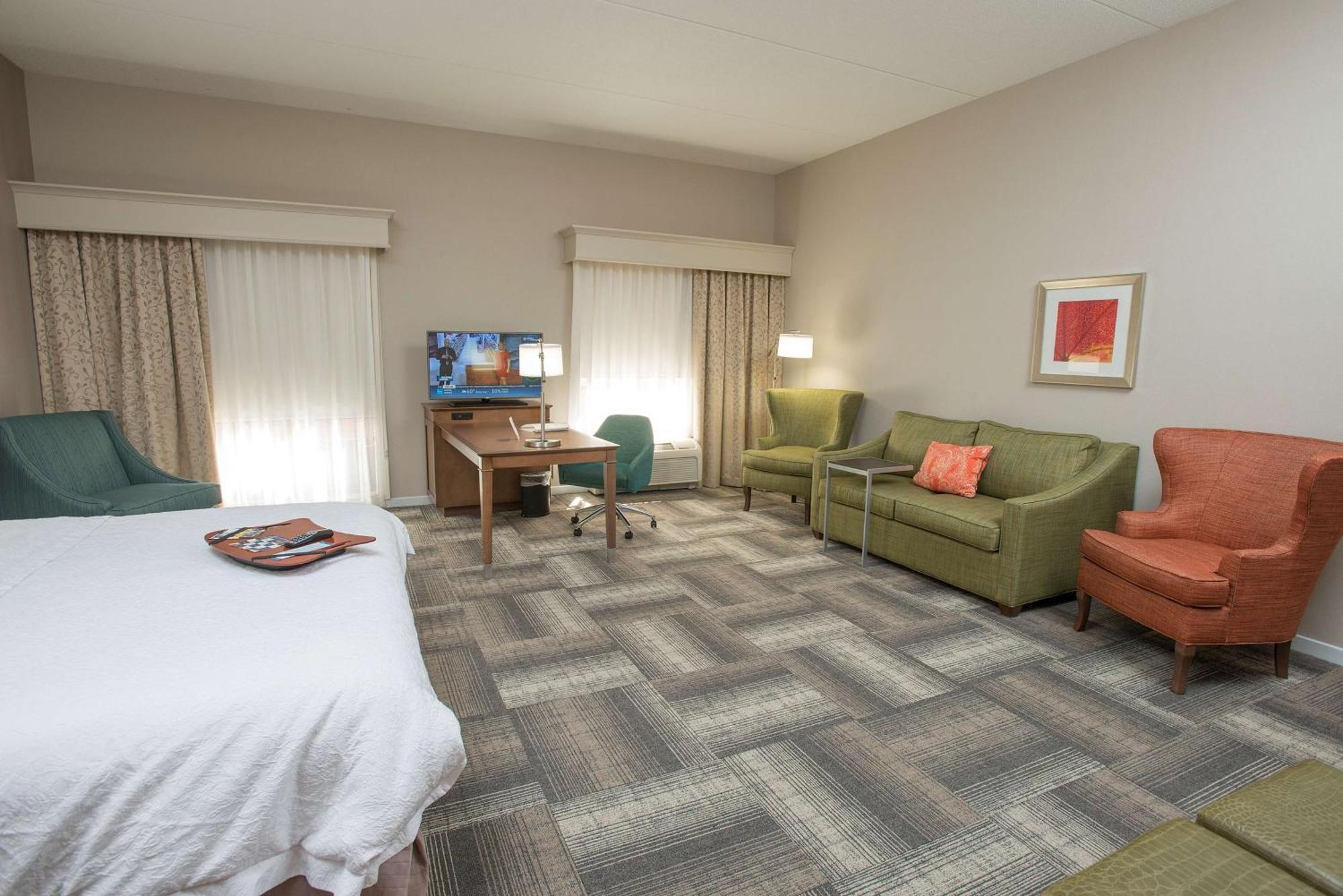 Hampton Inn & Suites Cincinnati-Union Centre West Chester Bagian luar foto