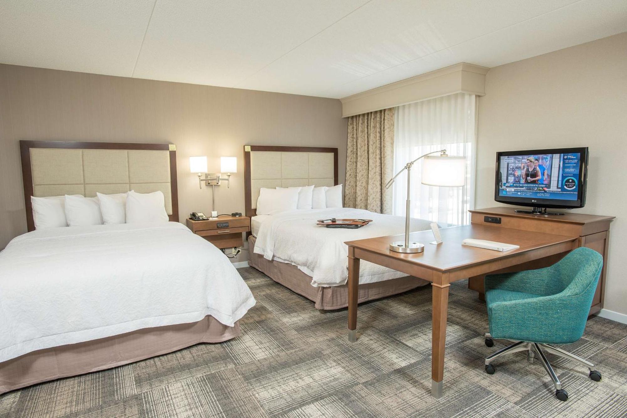 Hampton Inn & Suites Cincinnati-Union Centre West Chester Bagian luar foto